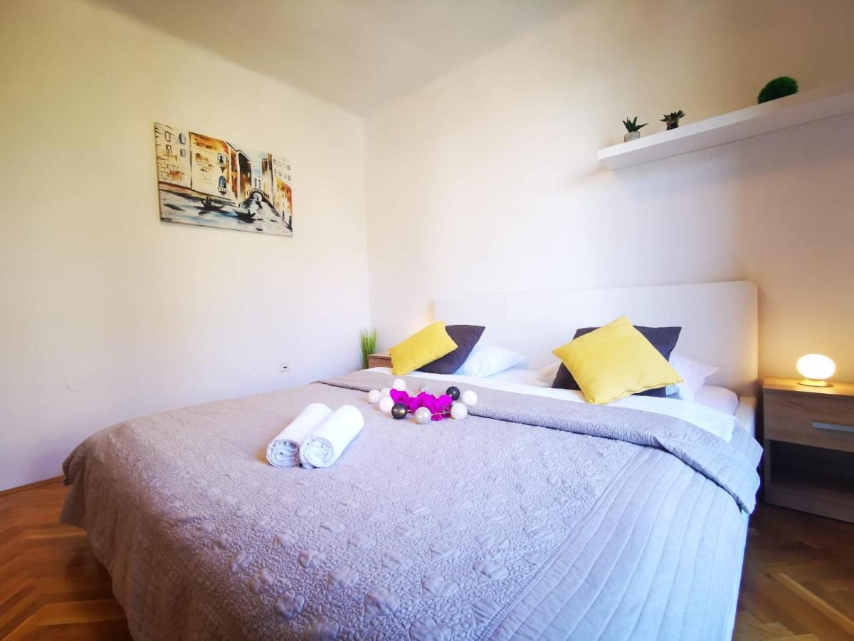 Apartment Lionel สปลิท ภายนอก รูปภาพ